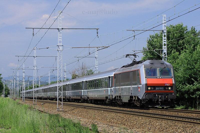 BB 26160(4).JPG